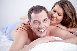 l'uomo e la donna a letto